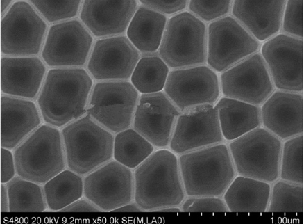 V型氧化鋁 V Shape AAO（孔徑90nm）