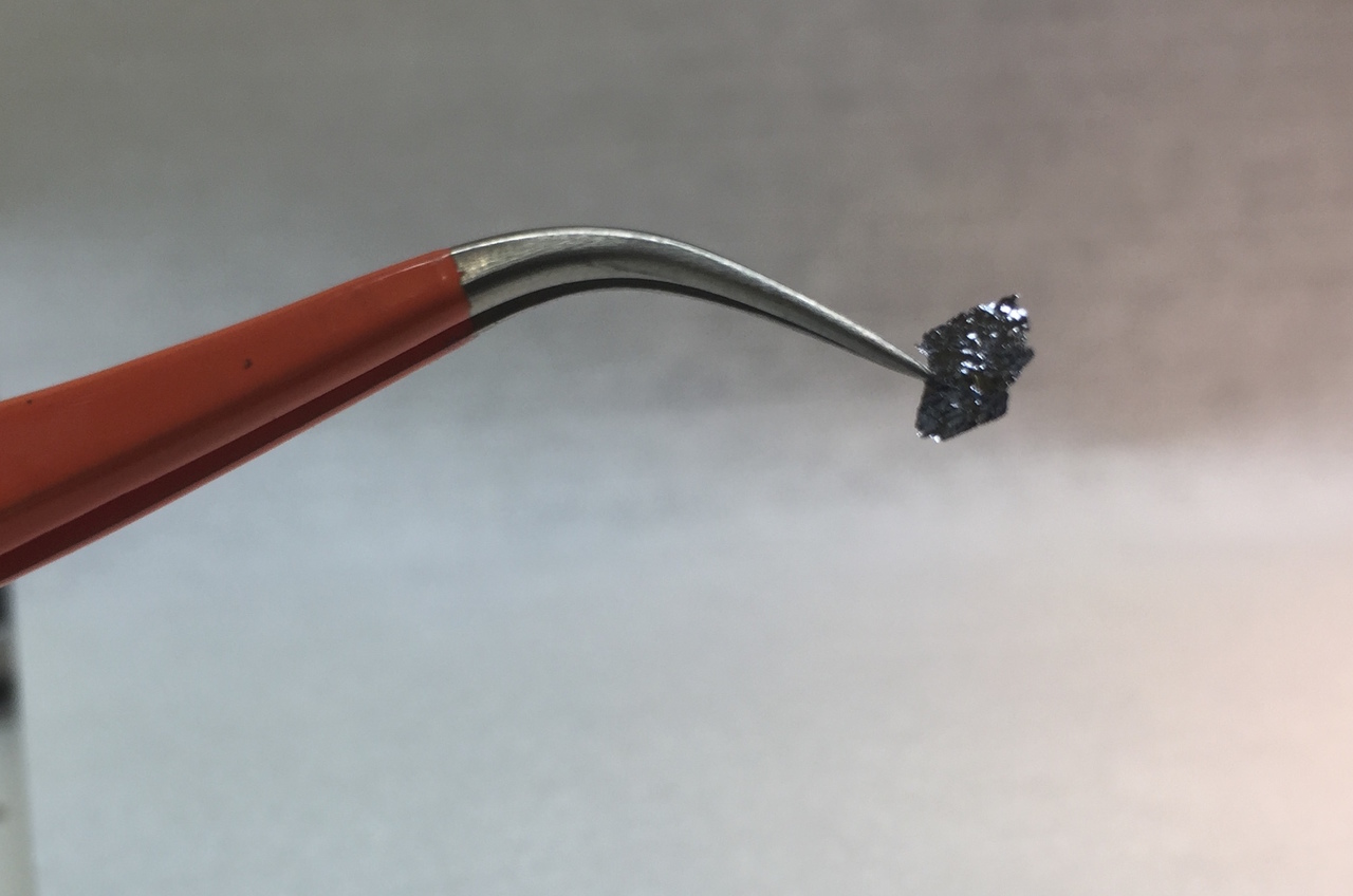 PtTe2 二碲化鉑晶體 (Platinum Ditelluride)